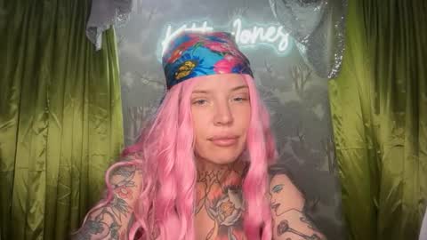 kittjones33 online show from May 8, 4:23 pm