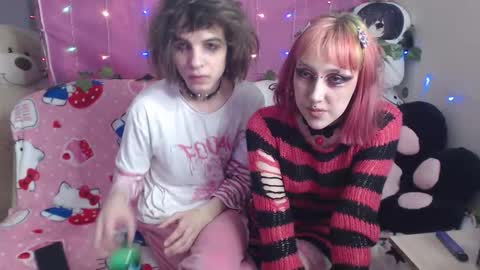 Snapshot of kitttywhisper chatting on March 7, 11:29 am kitttywhisper online show from March 7, 11:29 am