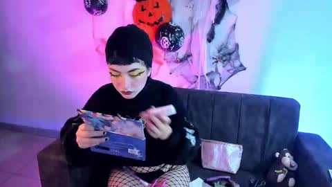 Snapshot of kitty__chs chatting on October 7, 11:07 am kitty__chs online show from October 7, 11:07 am