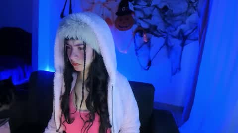 Snapshot of kitty__chs chatting on November 17, 11:27 am kitty__chs online show from November 17, 11:27 am