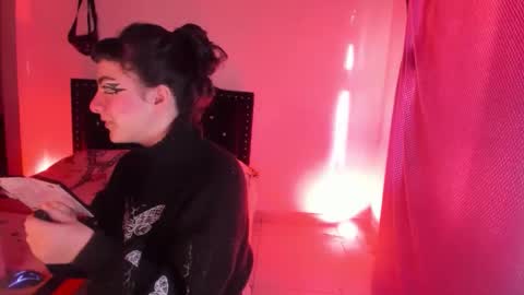 Snapshot of kitty__chs chatting on November 27, 11:23 am kitty__chs online show from November 27, 11:23 am