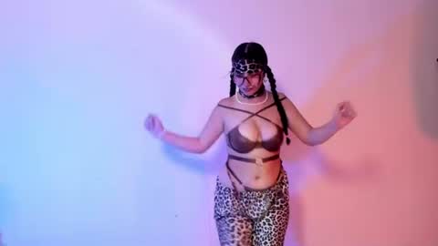 kitty__chs online show from June 19, 5:01 am