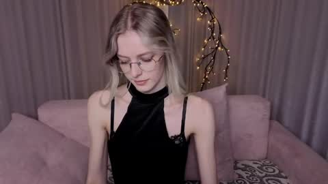 Kitty online show from May 8, 7:36 am