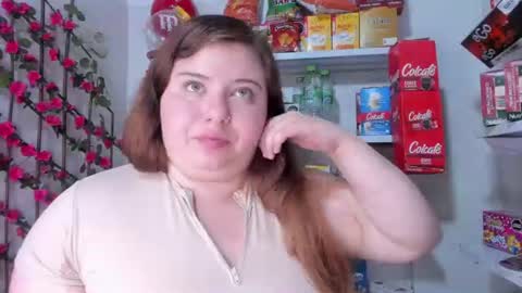 Snapshot of kitty__pinnk chatting on June 16, 7:27 pm KAROL online show from June 16, 7:27 pm