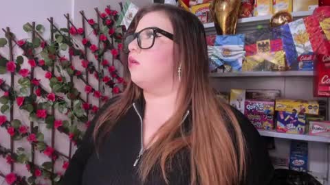 Snapshot of kitty__pinnk chatting on June 25, 8:13 pm KAROL online show from June 25, 8:13 pm