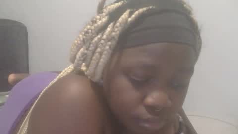 Kitty Aura online show from April 16, 8:20 pm