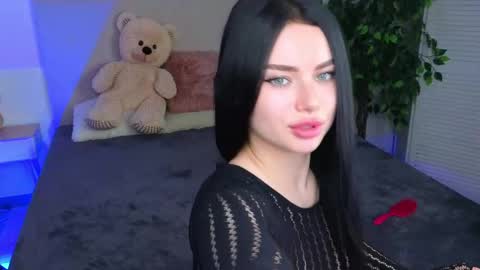 kitty_cut1ee_ online show from April 16, 1:12 pm