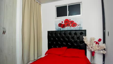 Snapshot of kitty_f00x chatting on July 16, 1:06 pm kitty_f00x online show from July 16, 1:06 pm