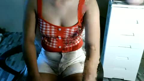 Snapshot of kitty_fussy chatting on July 4, 1:56 am kitty_fussy online show from July 4, 1:56 am