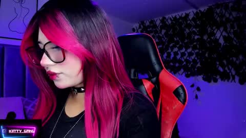 Camila online show from February 11, 2:05 am