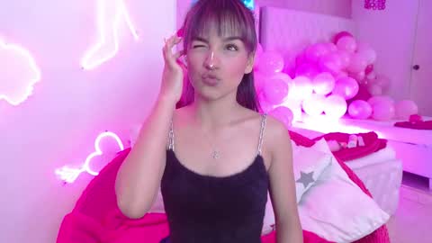 Snapshot of kitty_madness chatting on November 21, 1:21 pm KITTY online show from November 21, 1:21 pm