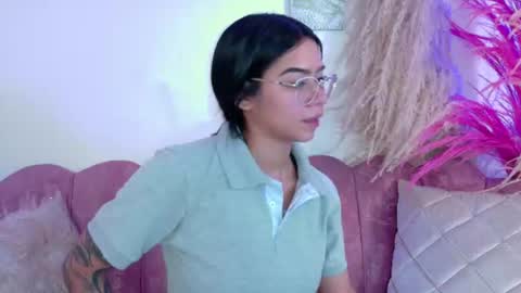 Snapshot of kitty_nicolle chatting on July 6, 3:03 pm kitty_nicolle online show from July 6, 3:03 pm