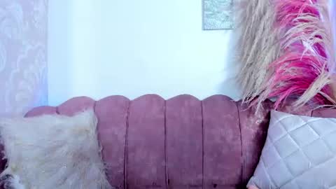 Snapshot of kitty_nicolle chatting on July 24, 12:58 pm kitty_nicolle online show from July 24, 12:58 pm