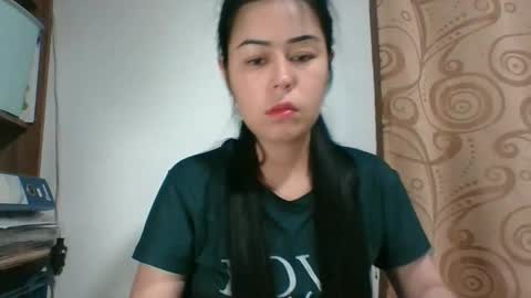 kitty_small69 online show from March 8, 1:58 am