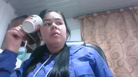 kitty_small69 online show from April 18, 2:15 am