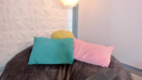 kitty online show from April 17, 1:03 pm