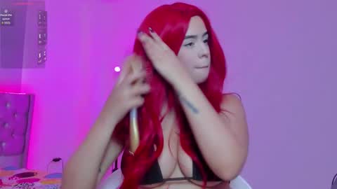 kitty_violet11 online show from February 6, 9:51 pm