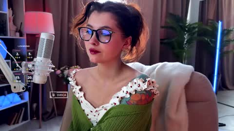 KittyBay  online show from April 9, 9:26 am