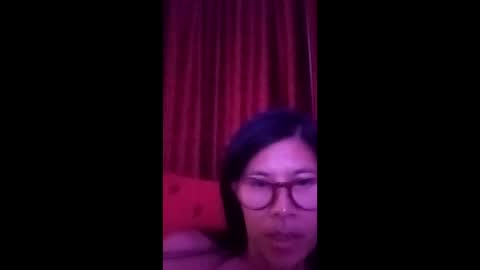 Snapshot of kittycat1919 chatting on May 22, 7:41 pm kittycat1919 online show from May 22, 7:41 pm