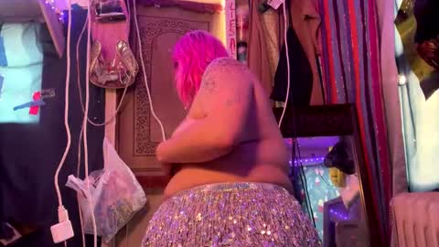 Snapshot of kittycat929709 chatting on December 17, 2:22 pm Drip maker online show from December 17, 2:22 pm