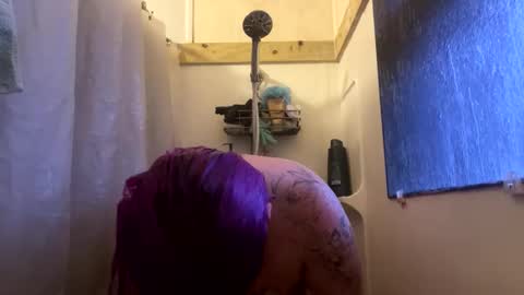 Snapshot of kittycat929709 chatting on February 10, 11:23 pm Drip maker online show from February 10, 11:23 pm