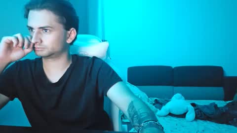 Snapshot of kittyeliz chatting on November 21, 10:41 pm Eliz online show from November 21, 10:41 pm