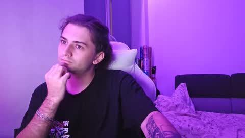 Snapshot of kittyeliz chatting on November 23, 9:03 pm Eliz online show from November 23, 9:03 pm