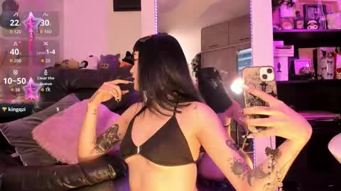 Snapshot of kittygoth_ chatting on November 28, 7:16 pm Kitty Goth online show from November 28, 7:16 pm