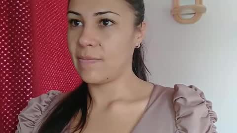 Snapshot of kittyholeshot87 chatting on December 5, 4:36 pm kittyholeshot87 online show from December 5, 4:36 pm