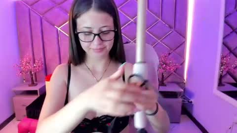 Sarah online show from July 25, 2:36 pm