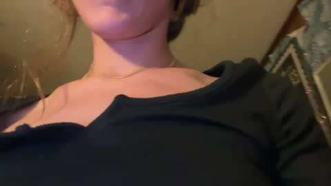 Snapshot of kittypurrrrry chatting on August 9, 12:01 am kittypurrrrry online show from August 9, 12:01 am