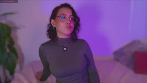 Sophie online show from April 16, 9:39 pm