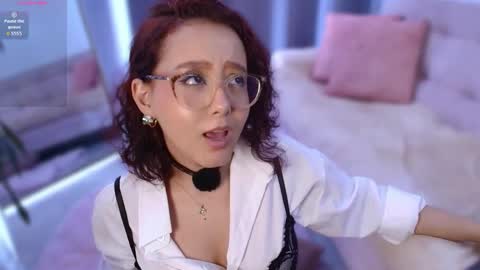 Sophie online show from May 27, 9:12 pm