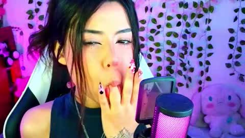 Kittyuwu  online show from October 23, 10:25 am