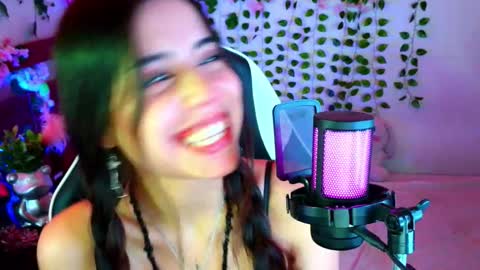 Kittyuwu  online show from November 6, 7:04 pm