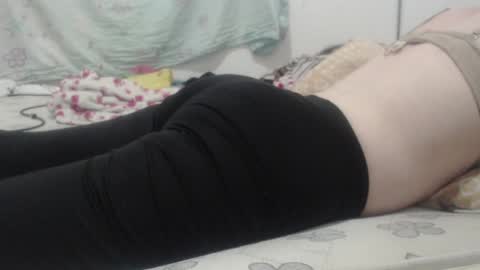 Snapshot of kittywhiteass chatting on March 8, 11:05 am kittywhiteass online show from March 8, 11:05 am