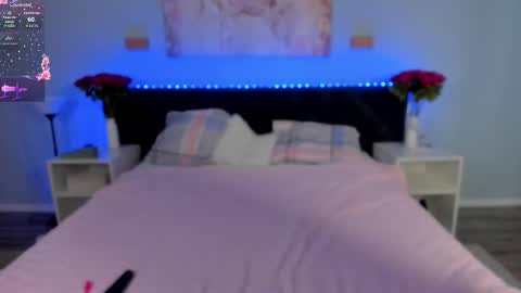 kittyy online show from October 14, 8:26 am