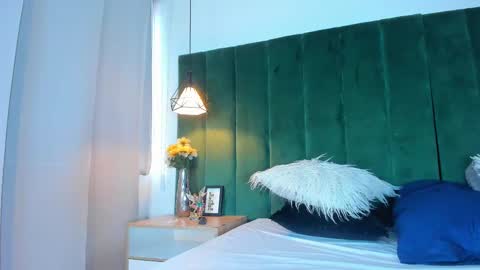 Snapshot of kittyy_milk chatting on September 27, 8:14 pm K I T T Y Y online show from September 27, 8:14 pm