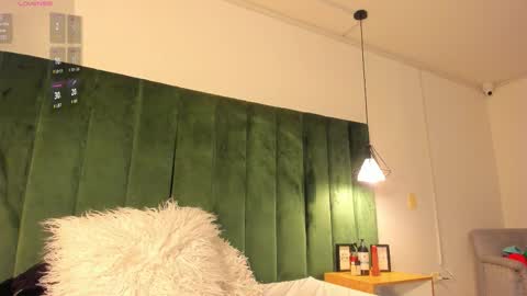 Snapshot of kittyy_milk chatting on November 3, 9:16 pm K I T T Y Y online show from November 3, 9:16 pm