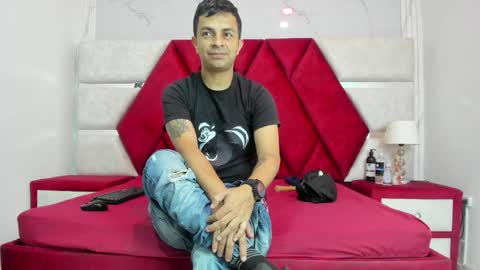 Luisa y Jairo online show from April 6, 12:39 pm