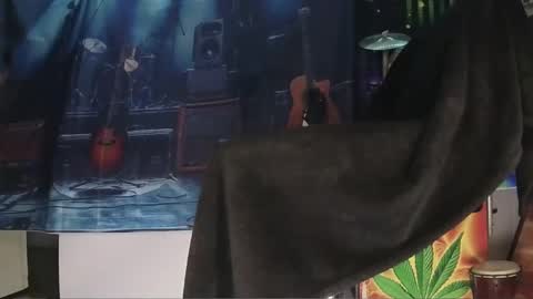 kiveuxmakeu online show from March 2, 8:48 am