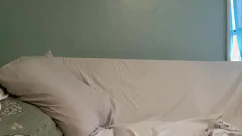 kivs19 online show from February 22, 9:04 pm