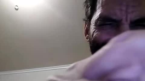 Snapshot of kiwihard008 chatting on June 7, 6:22 pm kiwihard008 online show from June 7, 6:22 pm