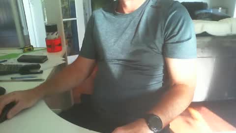 Snapshot of kiwiveloboy chatting on February 2, 7:46 pm Kiwilad1973 online show from February 2, 7:46 pm