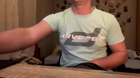 Snapshot of kixon12 chatting on March 9, 9:57 pm kixon12 online show from March 9, 9:57 pm