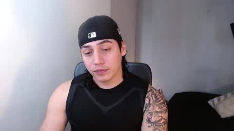 kiyo__ online show from April 16, 6:09 pm