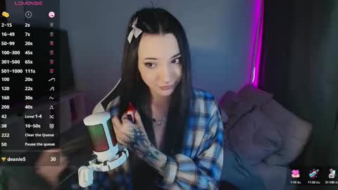 mi online show from January 3, 10:08 pm