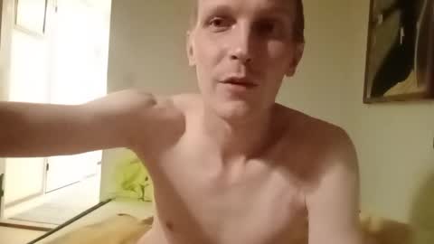 Erik online show from October 12, 6:40 pm