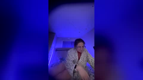 kkrazyy online show from March 24, 2:05 am