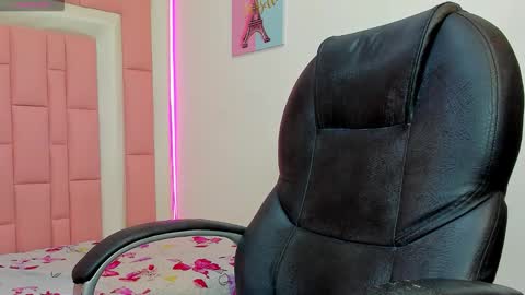 Klaret online show from December 15, 8:02 pm